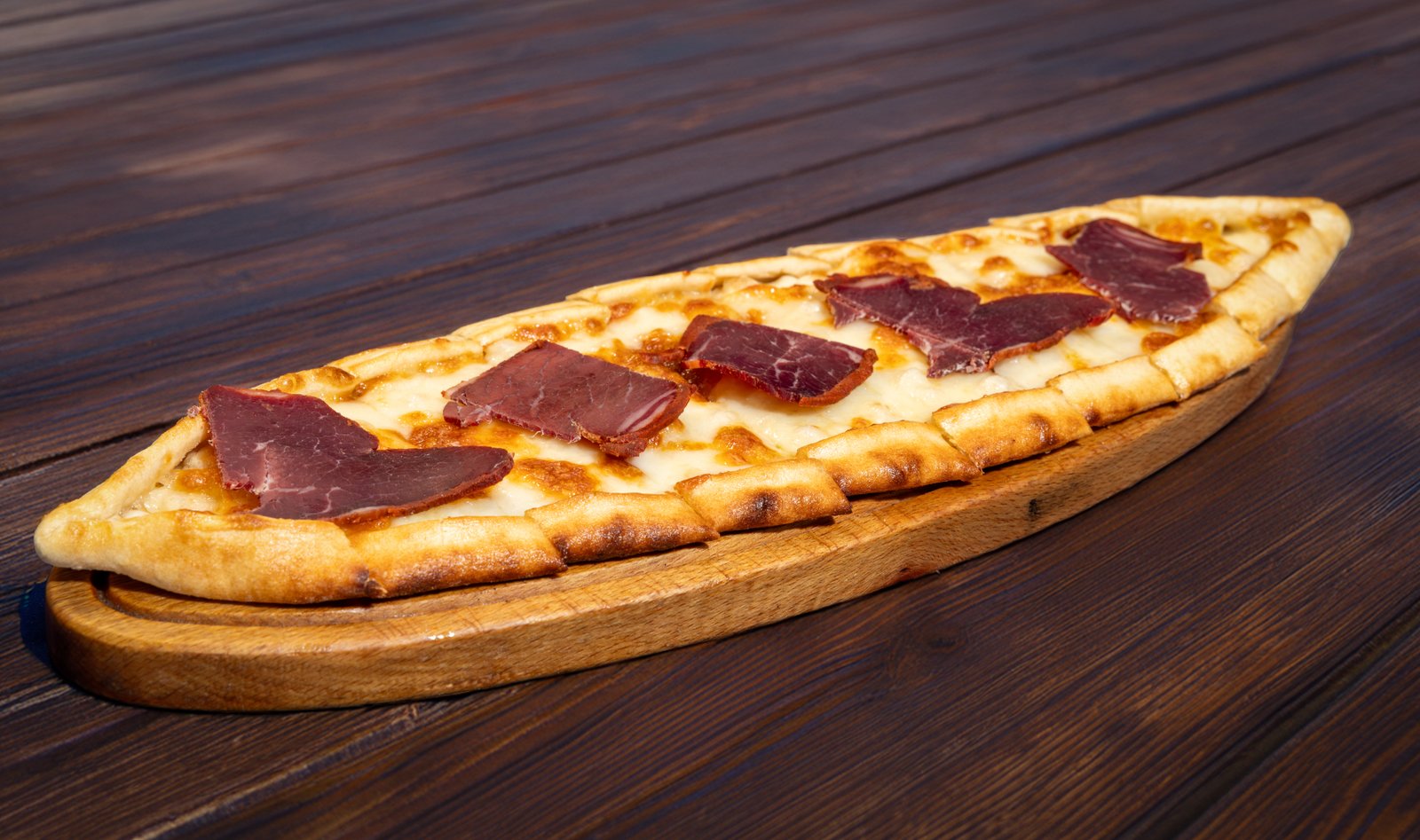 Pastırmalı Kaşarlı Pide